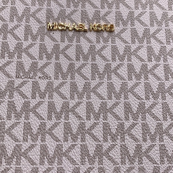 MICHAEL KORS JET SET TRAVEL LARGE MESSENGER LIGHT CREAM MULTI - Picture 13 of 16